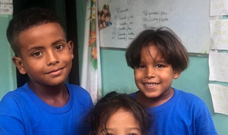 Actividades escolares y alimentación diaria